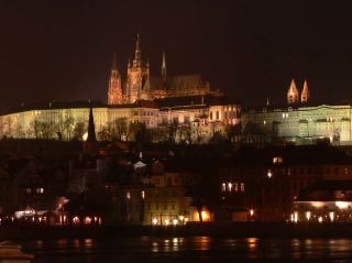 25_Night view of Prague castle