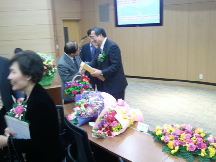 Professor Hae-Geon Lee retires