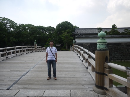 Mathew Peet in Japan