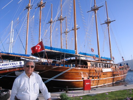 Amir Shirzadi and his father in Turkey