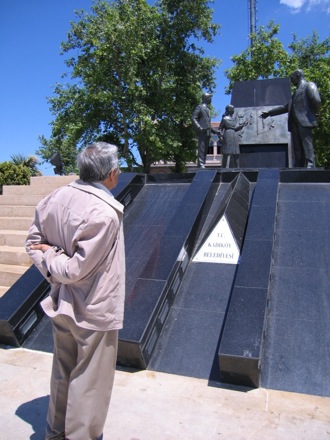 Amir Shirzadi and his father in Turkey