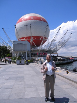 Amir Shirzadi and his father in Turkey