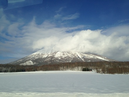 Danyi Luo visits Hokkaido in Japan, metallurgy, steel, phase transformations and complex properties research group