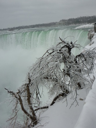 Tim Ramjaun, Canada, Winter, Chalk River, neutron diffraction, Phase transformations