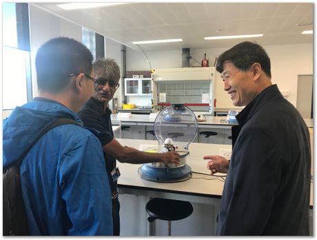  Professors Zhongming Ren, who si the Director of the State Key Laboratory on Advanced Special Steel, and Professor Jiang Wang, Shanghai University