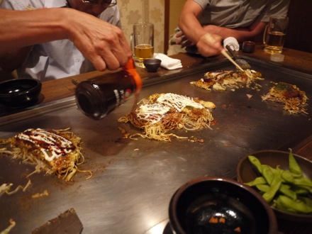 Mathew Peet at Mitsubishi Heavy Industries in Japan, Hiroshima_Okonomiyaki3