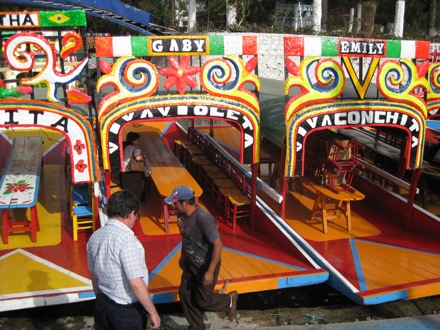 Rashid in Mexico xochimilco