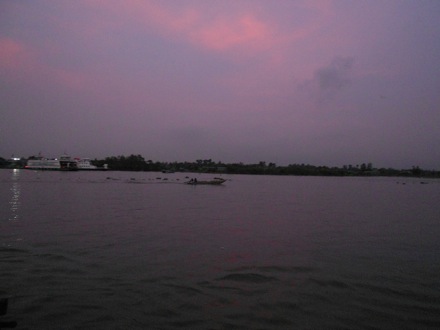 Duong, Van Tuan, Vietnam, Harry Bhadeshia, GIFT, POSTECHMekong river in the twilight 2