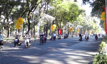 Duong, Van Tuan, Vietnam, Harry Bhadeshia, GIFT, POSTECHLe duan street  one of the most famous streets in Ho Chi Minh city