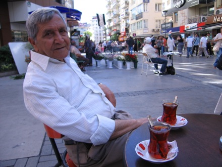 Amir Shiradi, Ismir, Istanbul