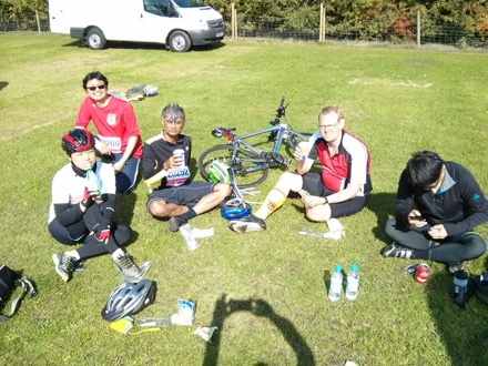 Oxford to Cambridge Bike ride, Hyun Kyung Kim, Mathew Peet, Lin Sun, James Nygaard, Siti, Steve Ooi, Priti, Bill Clyne