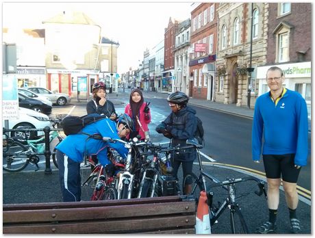 Oxford to Cambridge bike ride, Mathew Peet, Siti, Hyun-Kyung Kim, Steve Ooi, Priti, Harry Bhadeshia