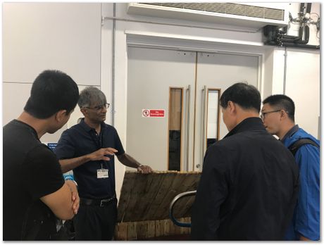  Professors Zhongming Ren, who si the Director of the State Key Laboratory on Advanced Special Steel, and Professor Jiang Wang, Shanghai University