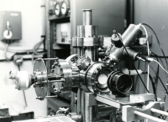 field ion microscope, A. R. Waugh and M. J. Southon
