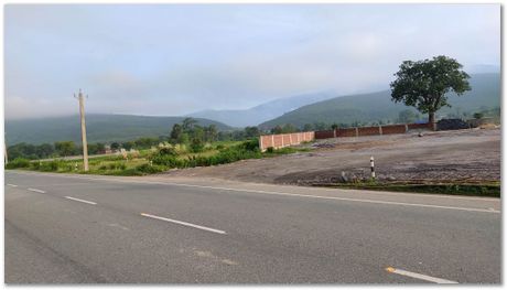 Apparao Chintha, Prasad Kopparthi and Gopi Krishna Chejarla, go cycling in the beautiful areas around Jamshedpur