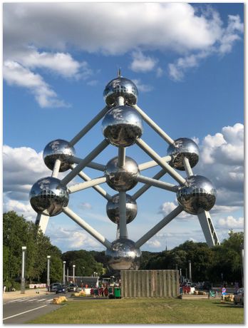 Atomium, Brussels,
crystallography, body-centred cubic,Leo Kestens, Alexey Gervasyev, Harry
Bhadeshia