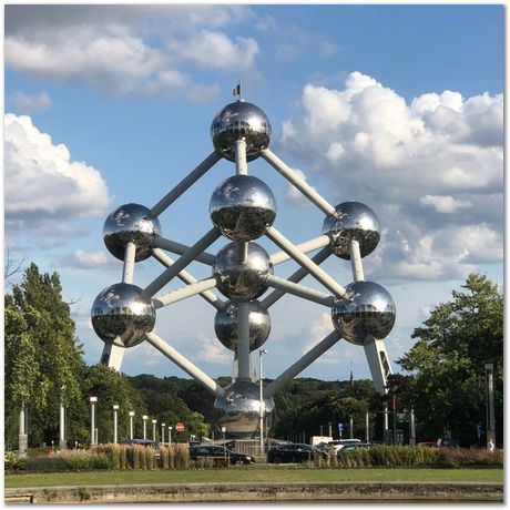 Atomium, Brussels,
crystallography, body-centred cubic,Leo Kestens, Alexey Gervasyev, Harry
Bhadeshia