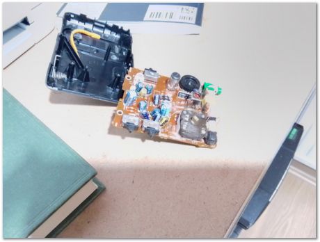 Capacitors, old radio, Harry Bhadeshia