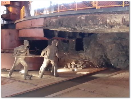 img_20251109_094855.jpg Wuhan University of Science and Technology, Harry Bhadeshia, Kaiming Wu, Ting Ping Hou, 2025