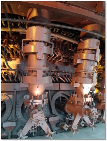 img_20251109_095330.jpg Wuhan University of Science and Technology, Harry Bhadeshia, Kaiming Wu, Ting Ping Hou, 2025