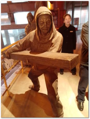 img_20251109_095454.jpg Wuhan University of Science and Technology, Harry Bhadeshia, Kaiming Wu, Ting Ping Hou, 2025